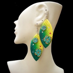 06 Peruvian Nice Rubber Earrings Assorted Images