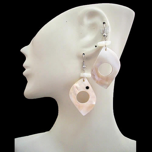 06 Peruvian Mother of Pearl Earrings Natural Color Mixed Images