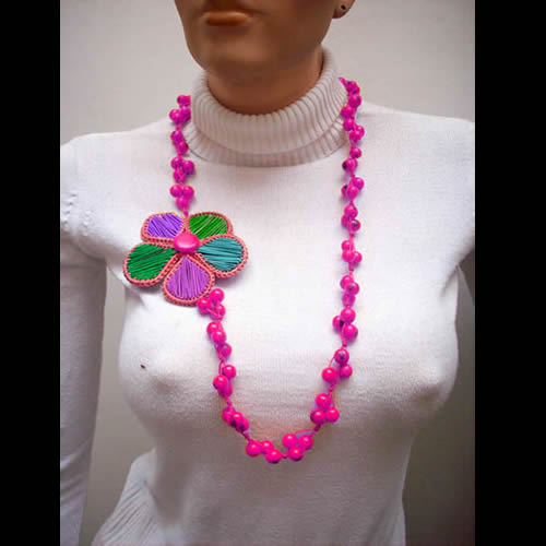 12 Nice Peru Necklaces Bombona Seed Beads Straw Flower Design