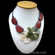 06 Beautiful Wholesale Tagua Flat Necklaces - Flower Chips Design