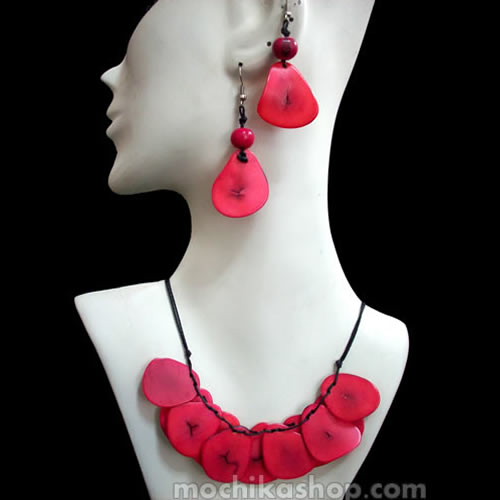 01 Gorgeous Handmade Tagua Chips Set Choker Necklaces