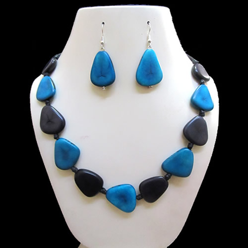 Lot 24 Gorgeous Wholesale Handmade Tagua Heart Sets Necklaces