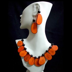 100 Gorgeous Tagua Sets Necklaces, Flat Seeds Design