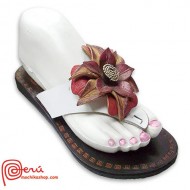 Amazing  Flip Flops Leather Ethnic Sandals & Decorative Flower