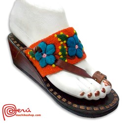 Gorgeous Leather Toe Strap Ethnic Women Sandals Hand Embroidered