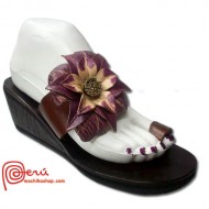 Precious Toe Strap Leather Ethnic Sandals & decorative flower 